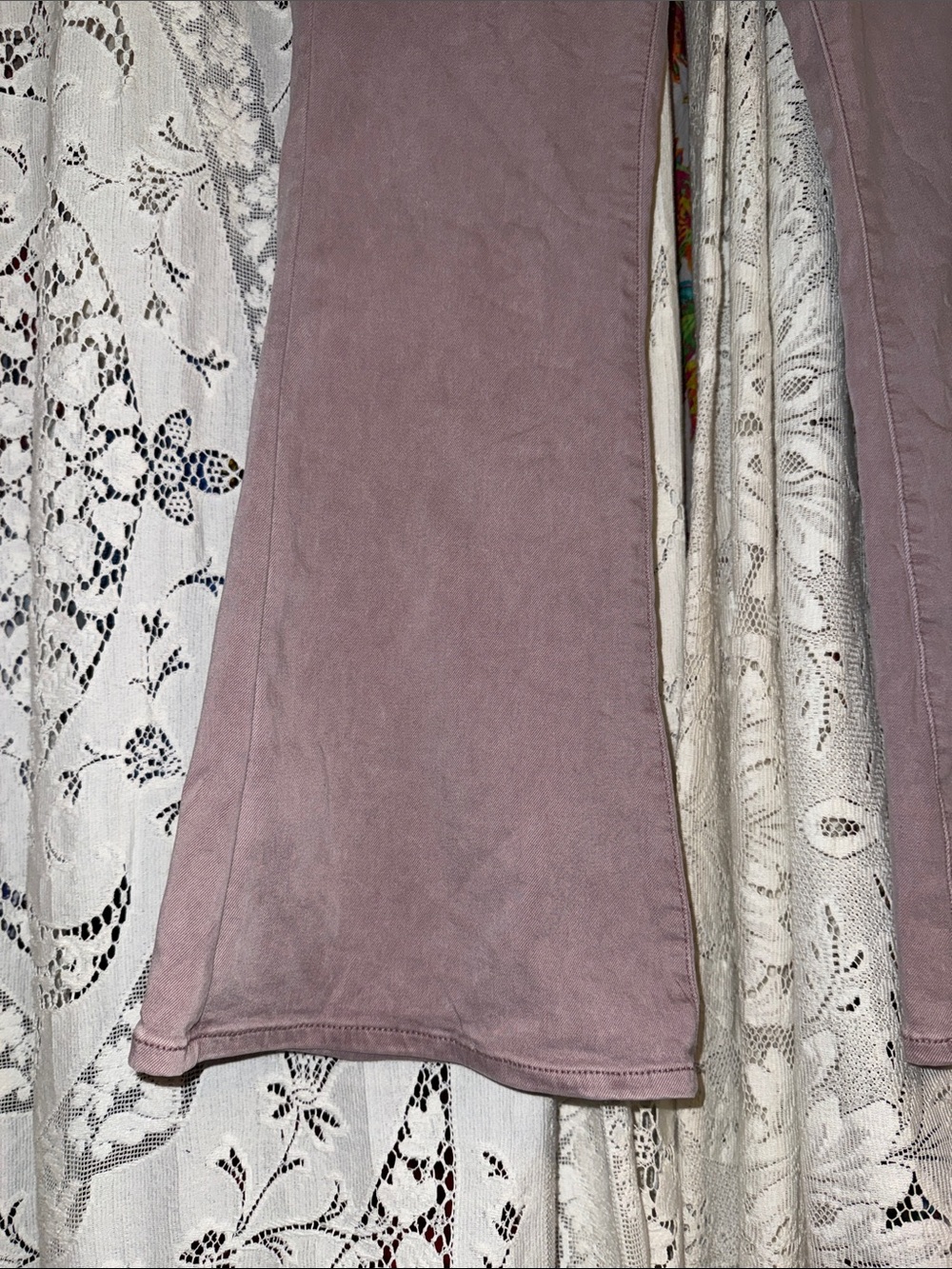 American Eagle Outfitters Mauve Wide Leg Jeans - Picture 3 of 9